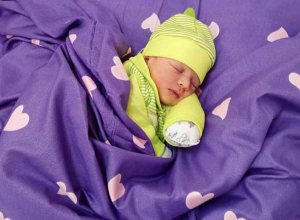 Վանաձորի ԲԿ-ում լույս աշխարհ է եկել Հադրութի շրջանից տեղահանված երիտասարդ ընտանիքի 8-րդ երեխան