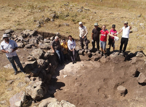 Լեռնակերտի պեղումների արդյունքում բացվել են բրոնզի փուլին  վերագրվող թաղումներ