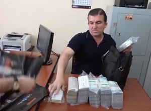 Տանում էի պարտքերս տայի, ընկերներիս գումարներն էին․Վաչագան Ղազարյանը՝ իր մոտ հայտնաբերված միլիարդների մասին