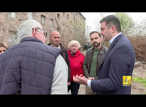 Տիգրան Ավինյանն այցելել է Արցախի 4-րդ նրբանցքի վթարային շենքեր