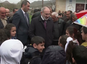 Էրեխեք ո՞նց եք․ Փաշինյանը Գետափ համայնքում էր