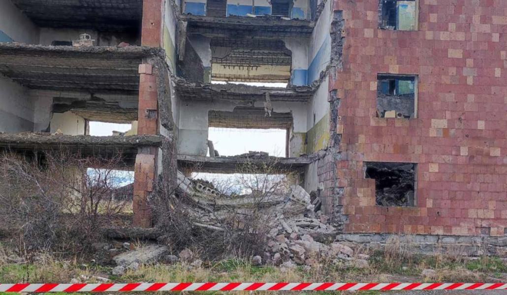 Փլուզում Գյումրի քաղաքում (2)