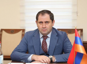 Сурен Папикян выехал с официальным визитом на Кипр