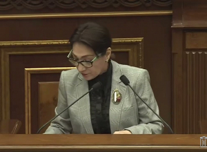 Можете ли Вы принимать решения от имени всех нас? Л. Галстян