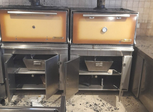 Երևանի Արշակունյաց պողոտայում գտնվող «ՍԱՍ» ֆուդ կորտում հրդեհ է բռնկվել