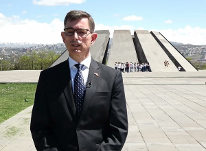 Посол Королевства Нидерландов в Армении заканчивает своё послание в связи с 24 Апреля строками Туманяна