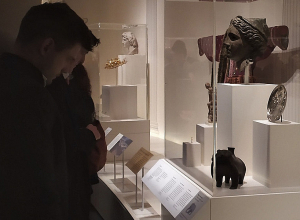 Բրիտանական թանգարանում ցուցադրվում են ցուցանմուշներ՝ Հայաստանի պատմության թանգարանից և «Էրեբունի» պատմահնագիտական արգելոց-թանգարանից
