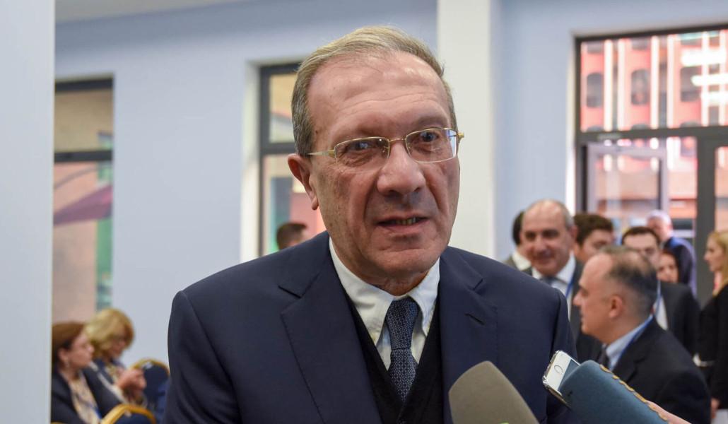 արա մինասյան