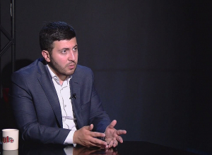 Это может быть ложным мессиджем арцахским армянам, между тем надо быть честными и не обманывать: А. Кочинян