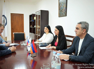  Պաշտպանը ՀՀ-ում ՌԴ դեսպանին է ներկայացրել սահմանամերձ բնակավայրերի բնակիչների իրավունքների պաշտպանությանը վերաբերելի հարցեր