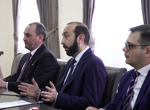 ԱԳ նախարարի հանդիպումը ԳԴՀ Բունդեսթագի Արտաքին հարաբերությունների մշտական հանձնաժողովի նախագահի հետ