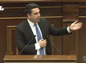 У нас нет оппозиции, вы - не оппозиция: Ален Симонян