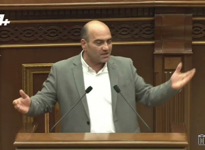 Когда-нибудь, когда не будет войны, когда доллары и евро тем же путём вернутся обратно, возникнет проблема