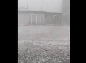 Այսօր էլ ինտենսիվ անձրև ու կարկուտ է դիտվել Իջևանում․ Գագիկ Սուրենյան