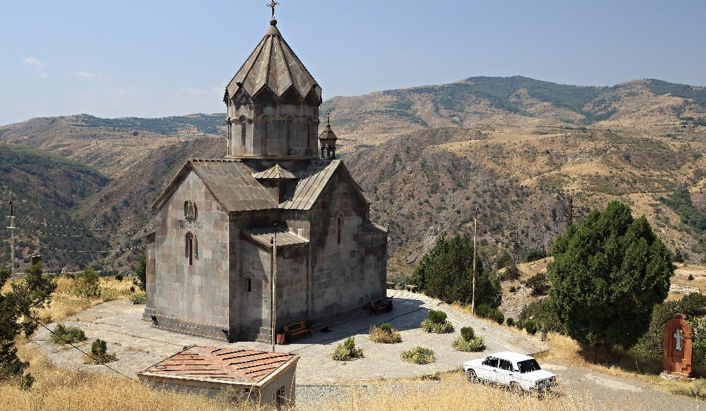 Սուրբ_Հարություն_եկեղեցի,_Բերձոր_-_Holy_Resurrection_Church,_Berdzor-main