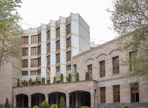 Երևանում վարձակալությամբ բնակարաններ տրամադրելու և այլ պատրվակներով ՀՀ և ՌԴ քաղաքացիներից 14մլն դրամ է հափշտակել