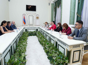 Աննա Վարդապետյանն ընդունել է Ֆրանսիայի դեսպան Անն Լույոյին