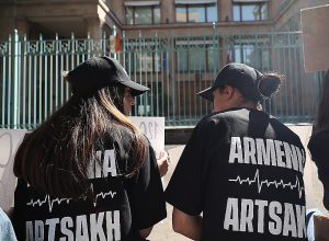 «SOS Artsakh»  խորագրով նստացույցը շարունակվում է․ ՈՒՂԻՂ