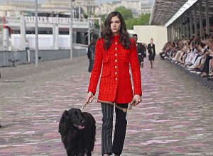 Chanel-ի նոր հավաքածուի ցուցադրությունը՝ Սենայի ափին