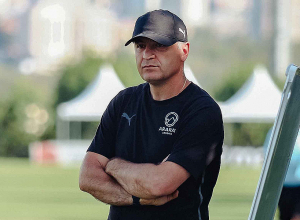 Այս պահին մեզ գոհացնում է թիմի խաղը. «Արարատ-Արմենիայի» գլխավոր մարզիչ Վարդան Մինասյան