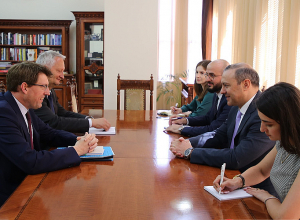 ԱԽ քարտուղար Արմեն Գրիգորյանն ընդունել է Մաթիաս Լյութենբերգին