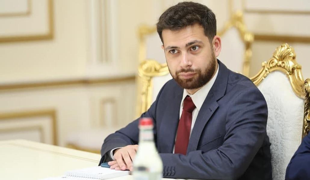 l-0x0wh-960x560z-0.8187