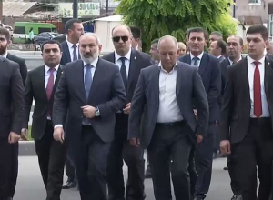 Փաշինյանը Գավառում ծանոթացել է ճանապարհաշինության եւ մանկապարտեզի հիմնանորոգման աշխատանքներին