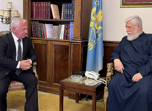 Арам I принял посла РА в Ливане Ваагна Атабекяна