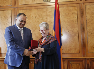 ՆԳ նախարարը Անդրեա Վիկտորինին պարգևատրել է ԵՄ-ի հետ փոխգործակցության զարգացման համար