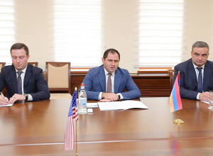 Министр обороны РА принял военного атташе США