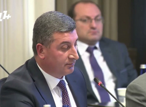 Свои рабочие группы отправьте далеко, в далёкие горы: Пашинян