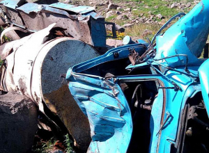 Գյումրի-Բավրա ճանապարհին «GAZ» մակնիշի ավտոմեքենան մոտ 30 մ գլորվել է ձորը