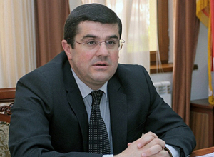 В этот трудный момент мы разделяем с вами боль и скорбь невосполнимой утраты: телеграмма соболезнования президента Арцаха в связи с трагической автокатастрофой