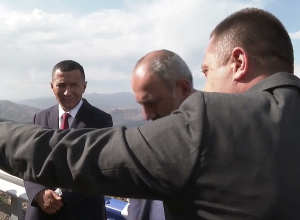 Վարչապետը ծանոթացել է Լծեն Տաթեւ, Լծեն Շամբ և Նորավան Շամբ ճանապարհների վերակառուցման աշխատանքներին