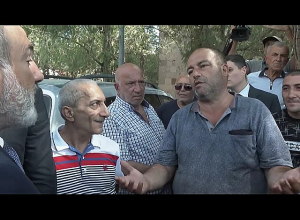 Վարչապետն այցելել է Ագարակի պղնձամոլիբդենային կոմբինատ, հանդիպել ագարակցիներին