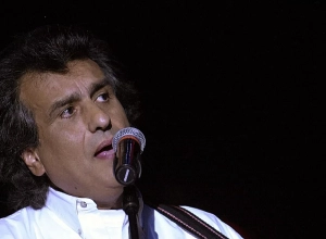 Умер итальянский певец Тото Кутуньо