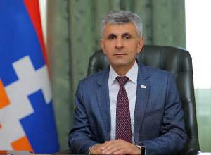 Դավիթ Իշխանյանը հեռախոսազրույց է ունեցել Ալեն Սիմոնյանի հետ