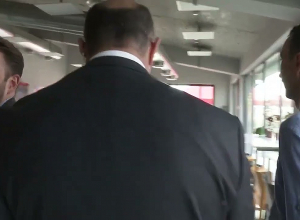 Премьер-министр посетил туристический пункт «Ваша остановка» по пути в Спитак