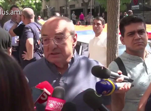 Ինչ պետք է լուծվի, պետք է արագ լուծվի․ սրընթաց գնացքը գնում է դեպի անդունդ․ Վազգեն Մանուկյան