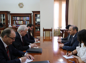 Գրիգորյանն ու Խովաևը քննարկել են Արցախի շուրջ ստեղծված իրավիճակը