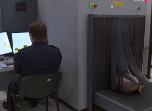 Օդային ճանապարհով փորձել են առանց հայտարարագրման ՀՀ ներմուծել ադամանդանման քարեր և բրենդային հագուստ