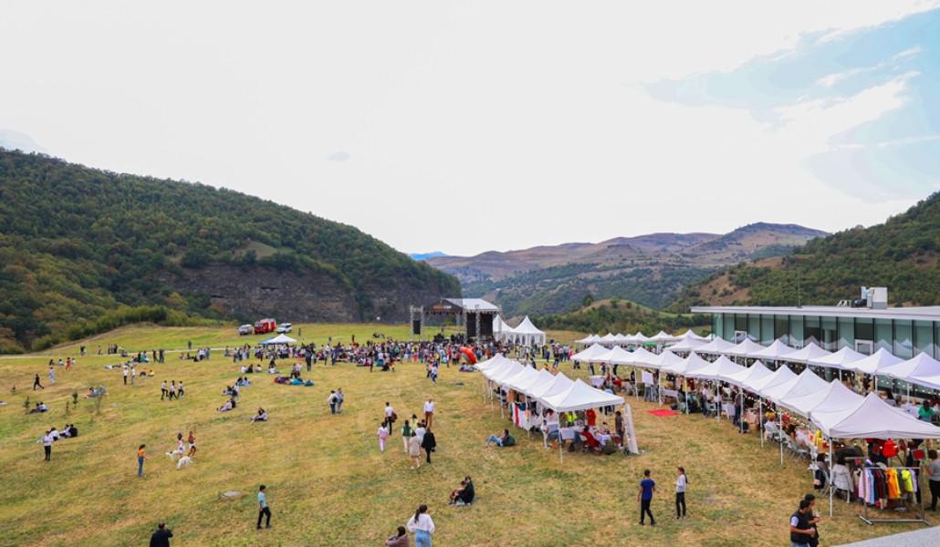 372145356_968951220880142_2275790152611590939_n