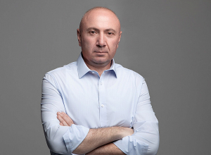 Անդրանիկ Թևանյանը վայր է դնում ավագանու անդամի մանդատը