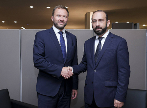 Арарат Мирзоян встретился с министром иностранных дел Эстонии Маргусом Цахкной