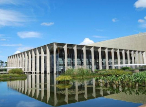 Лучший способ достижения долгосрочного решения - мирные переговоры: Бразилия призывает к диалогу по НК