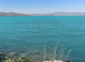 Ջրափրկարարները քաղաքացիներին և թիանավակը դուրս են բերել ափ