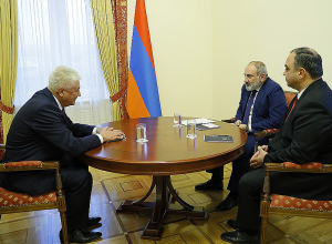 Премьер-министр принял министра внутренних дел РФ