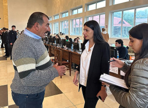 ՀՀ ՄԻՊ-ը Գորիսում և Կոռնիձորում հանդիպումներ է անցկացնում Լեռնային Ղարաբաղից բռնի տեղահանված անձանց հետ