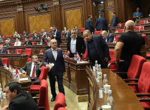 Ազգային ժողովում հայտարարությունների ժամ է. ՈՒՂԻՂ