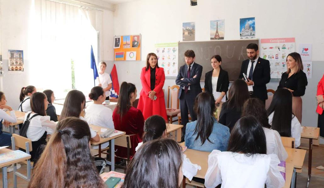 387857824_642596904720735_6807687559550976246_n